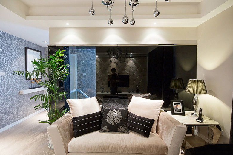 �F(xi��n)���L(f��ng)���(f��)ʽ�b���O(sh��)Ӌ(j��)