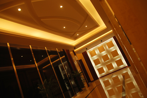 �ۘǲ��b��