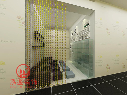 �Ϸ����׵��b�ް���չʾ