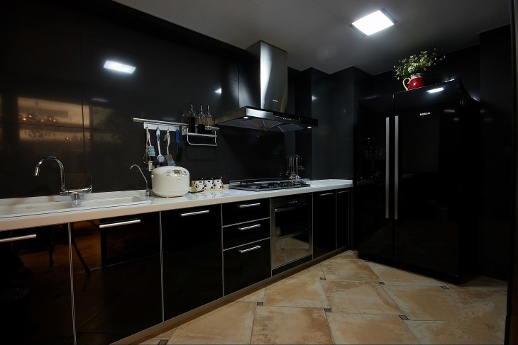 ��ɫ�N���b���O(sh��)Ӌ