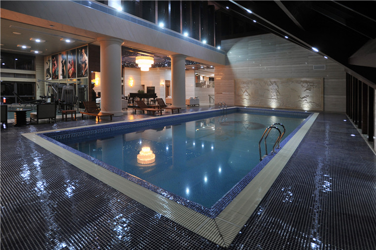 �������b���A(y��)���Ƕ������������b��Ч���D