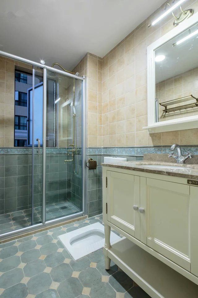 ����L(f��ng)���b�ތ���չʾ