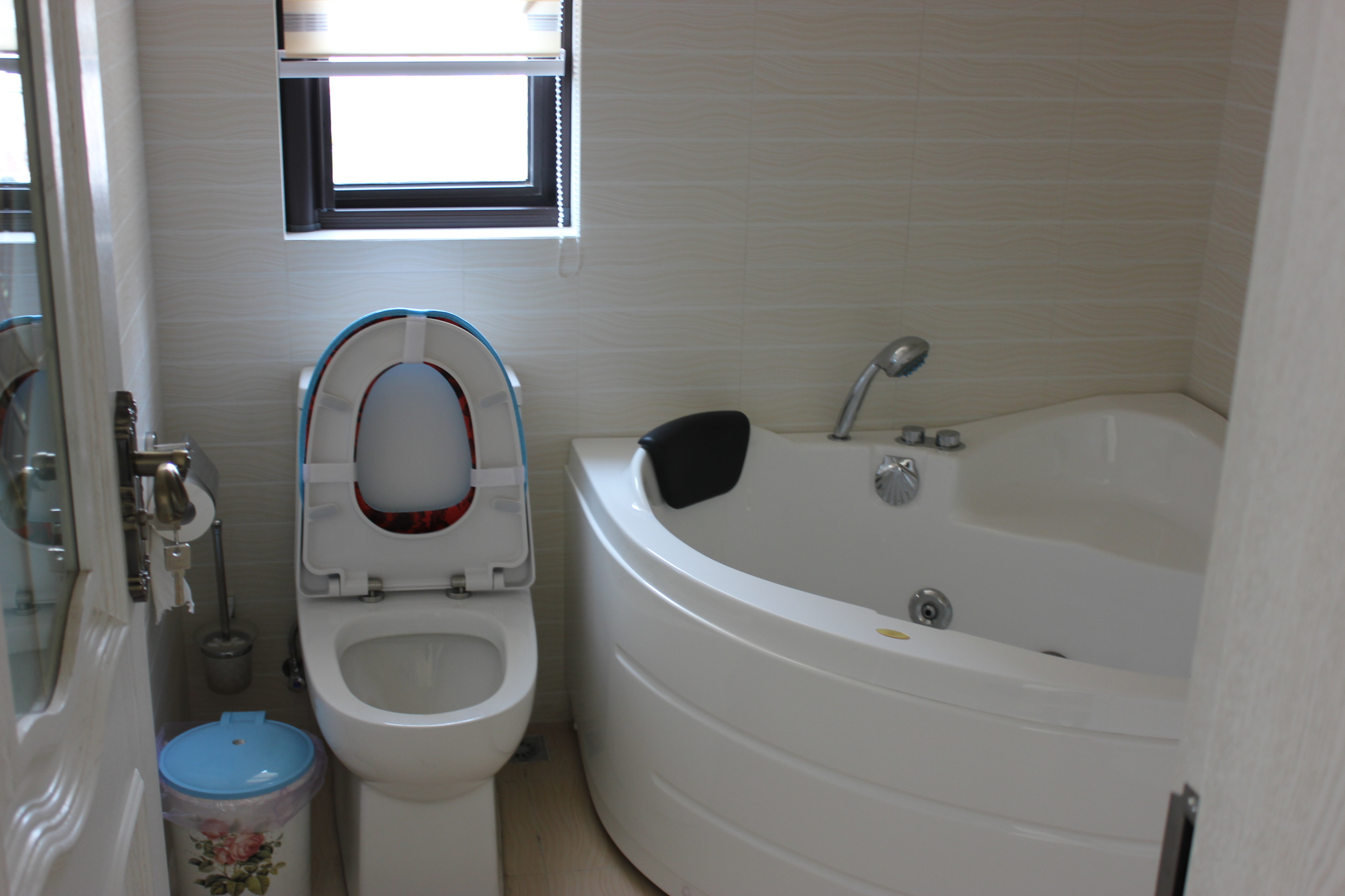 衛(wèi)生間裝修設(shè)計(jì)